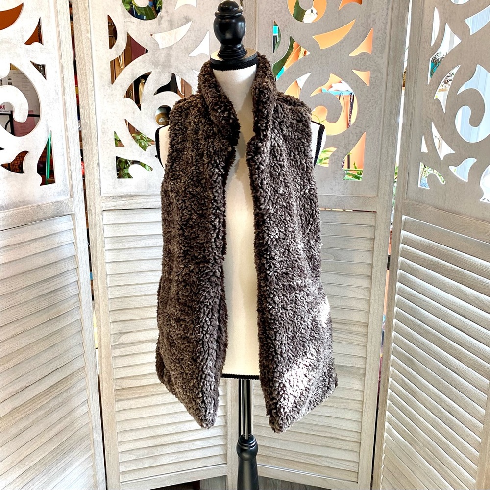 Altar’d State Ombré Brown Sherpa, Fuzzy, Teddy Bear, Faux Fur, Vest